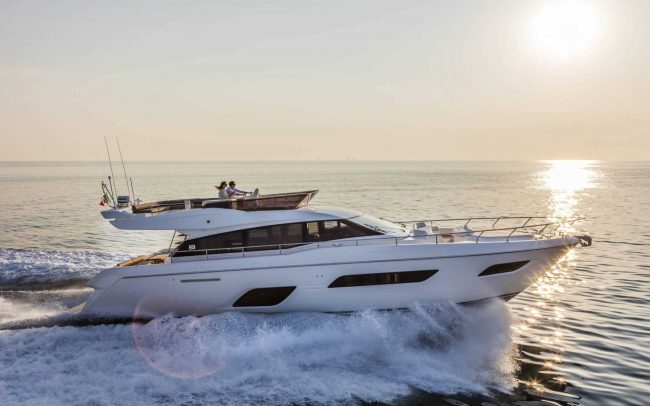 Ferretti Yachts 550 cruising