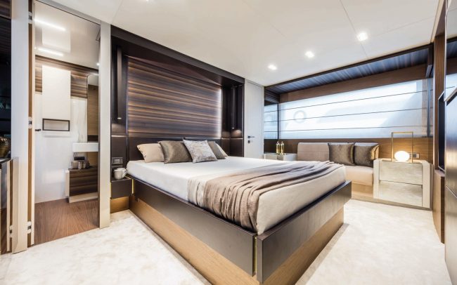 Ferretti Yachts 670 lower deck