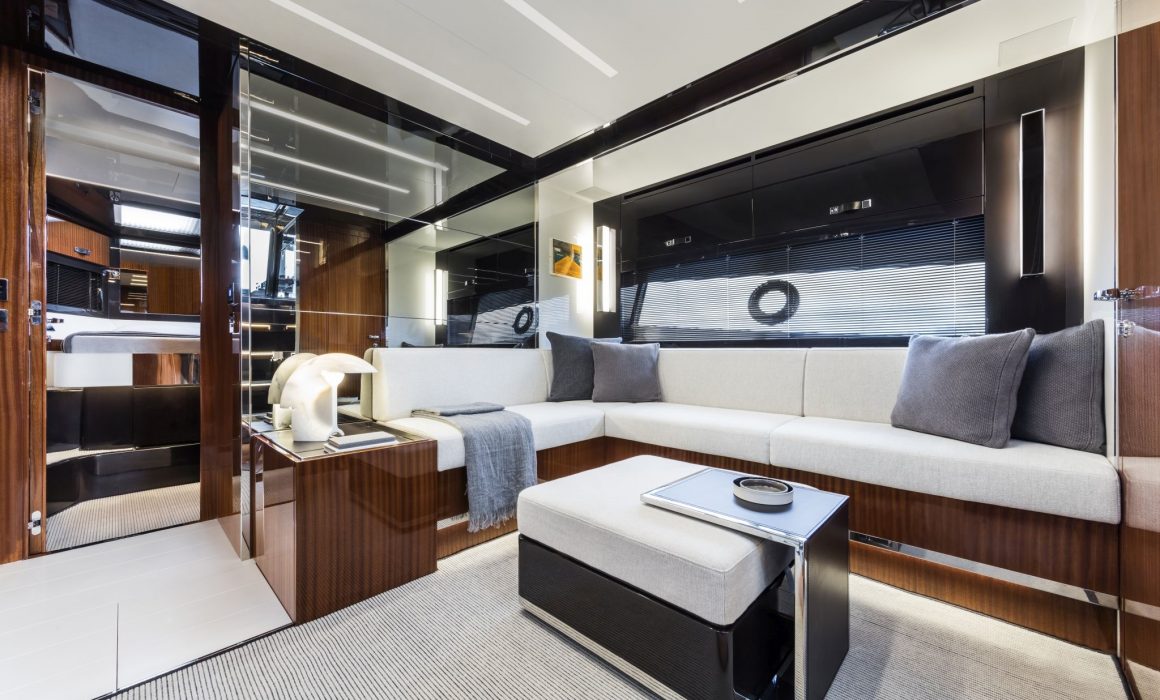Riva56' Rivale lower deck