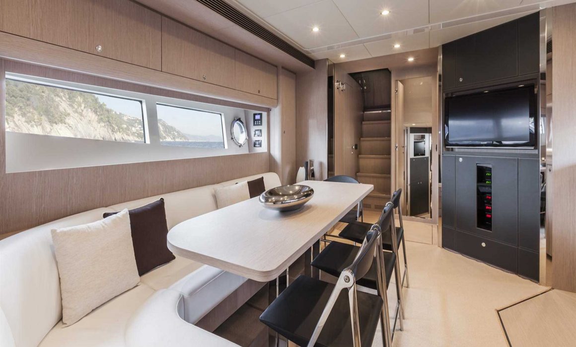 Riva 63' Virtus lower deck