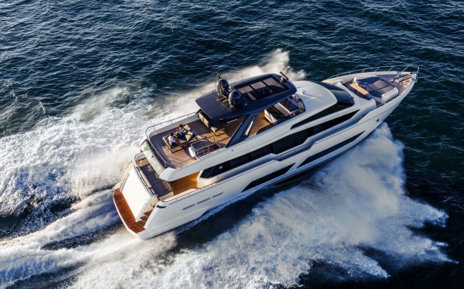 Ferretti Yachts 850 Cruising