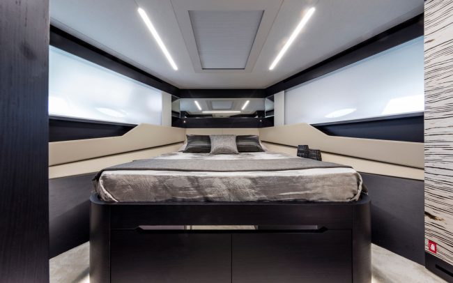 Pershing 8x lower deck