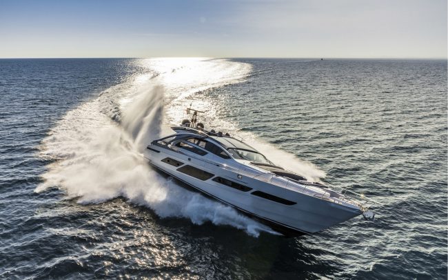 Pershing 9x cruising
